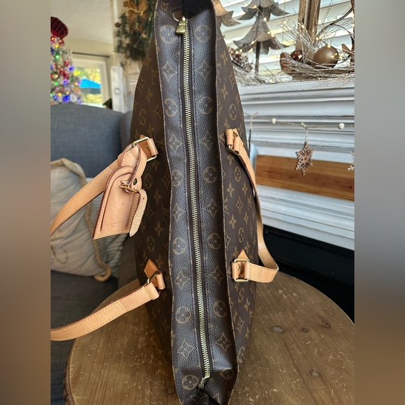 Louis Vuitton All In MM Monogram - Picture 10 of 14